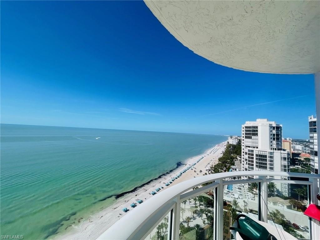 NAPLES, Florida, 34108, United States, 2 Bedrooms Bedrooms, ,2.5 BathroomsBathrooms,Residential,Forsale,2011964