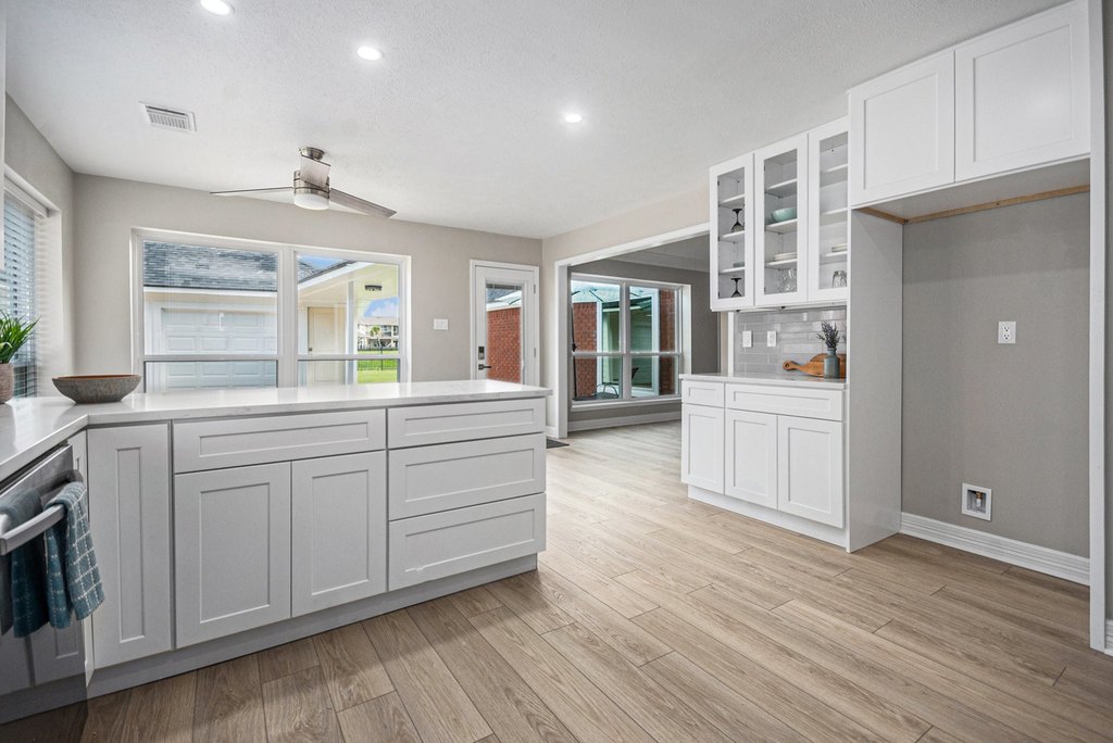 Houston, Texas, 77062, United States, 4 Bedrooms Bedrooms, ,2.5 BathroomsBathrooms,Residential,Forsale,1973424