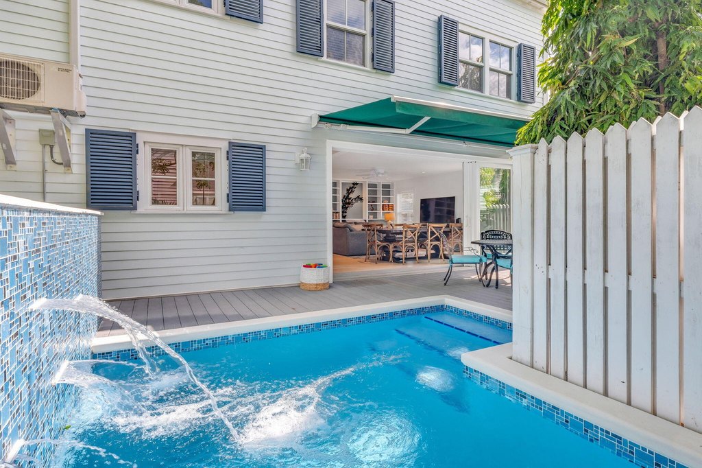 Key West, Florida, 33040, United States, 3 Bedrooms Bedrooms, ,3.5 BathroomsBathrooms,Residential,Forsale,2004350