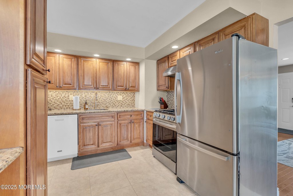 Hazlet, New Jersey, 07730, United States, 4 Bedrooms Bedrooms, ,2 BathroomsBathrooms,Residential,Forsale,1966075