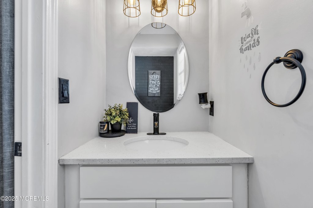 Island Heights, New Jersey, 08732, United States, 4 Bedrooms Bedrooms, ,2.5 BathroomsBathrooms,Residential,Forsale,1994045