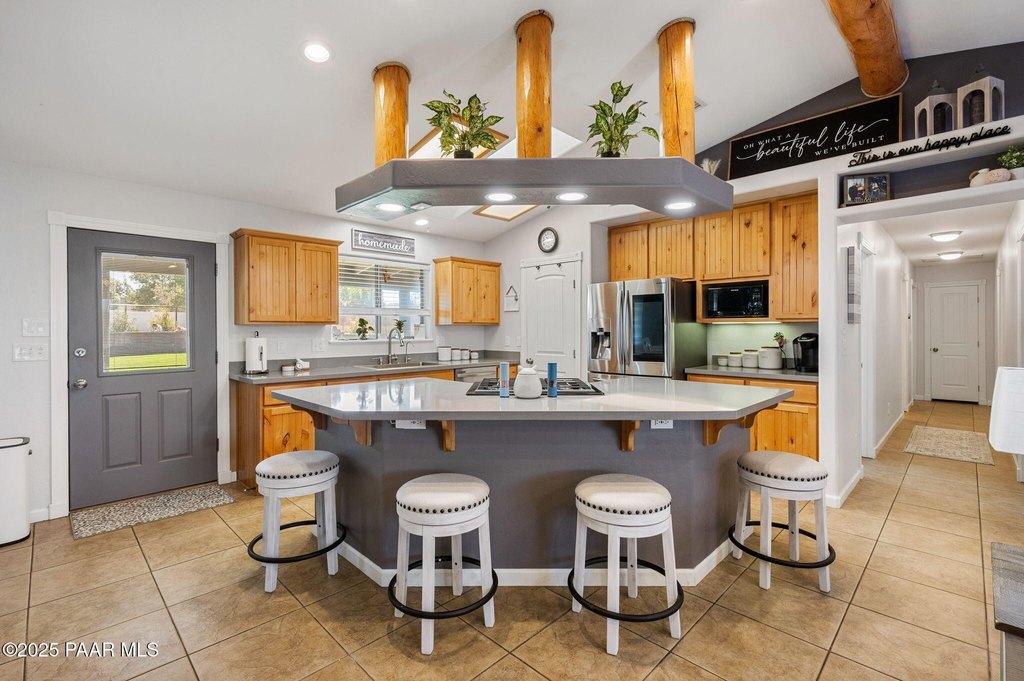 Chino Valley, Arizona, 86323, United States, 5 Bedrooms Bedrooms, ,2 BathroomsBathrooms,Residential,Forsale,1968231