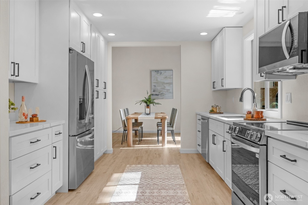 Everett, Washington, 98208, United States, 3 Bedrooms Bedrooms, ,2 BathroomsBathrooms,Residential,Forsale,1965889