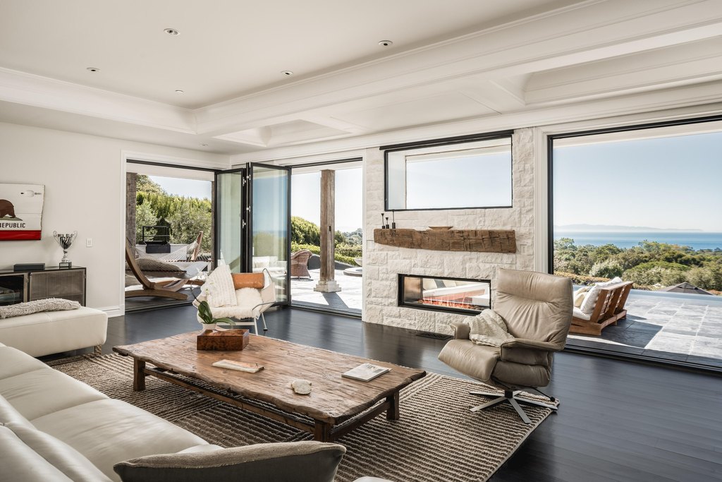 SANTA BARBARA, California, 93110, United States, 6 Bedrooms Bedrooms, ,7.5 BathroomsBathrooms,Residential,Forsale,1985950