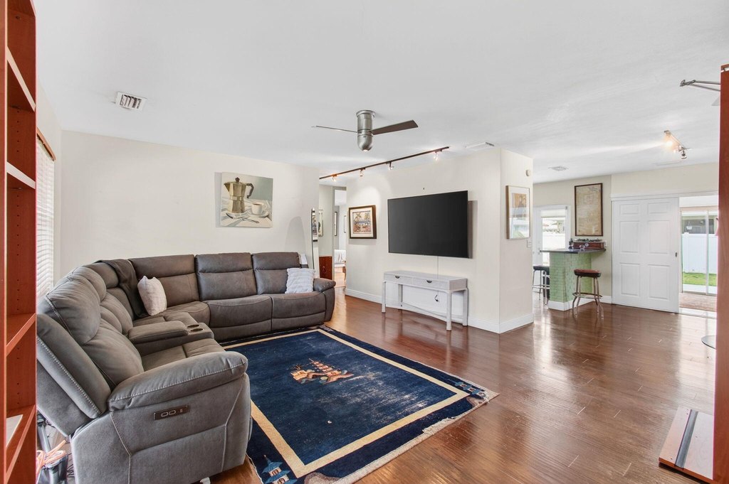 Boca Raton, Florida, 33431, United States, 2 Bedrooms Bedrooms, ,2 BathroomsBathrooms,Residential,Forsale,1969905