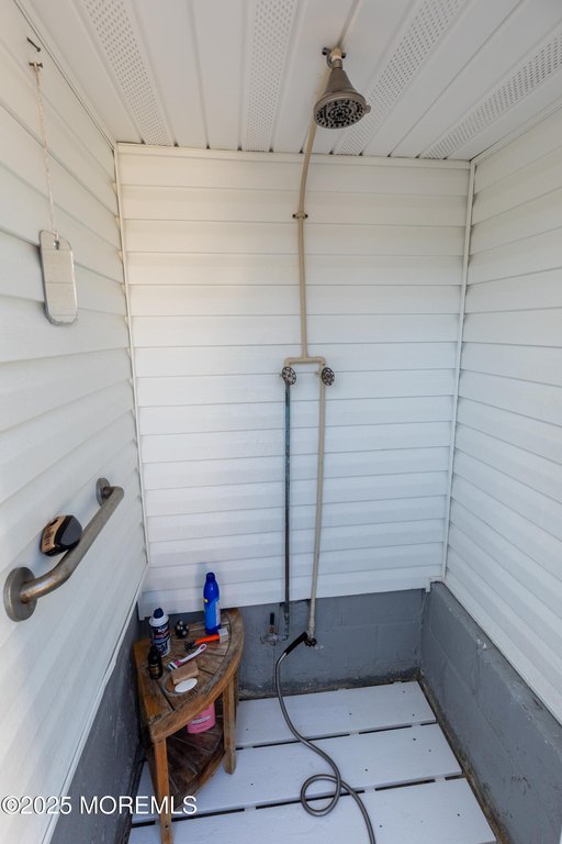 Seaside Park, New Jersey, 08752, United States, 2 Bedrooms Bedrooms, ,1 BathroomBathrooms,Residential,Forsale,1959749