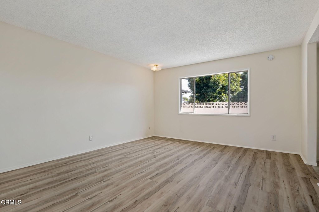 Ventura, California, 93003, United States, 3 Bedrooms Bedrooms, ,2 BathroomsBathrooms,Residential,Forsale,1985946