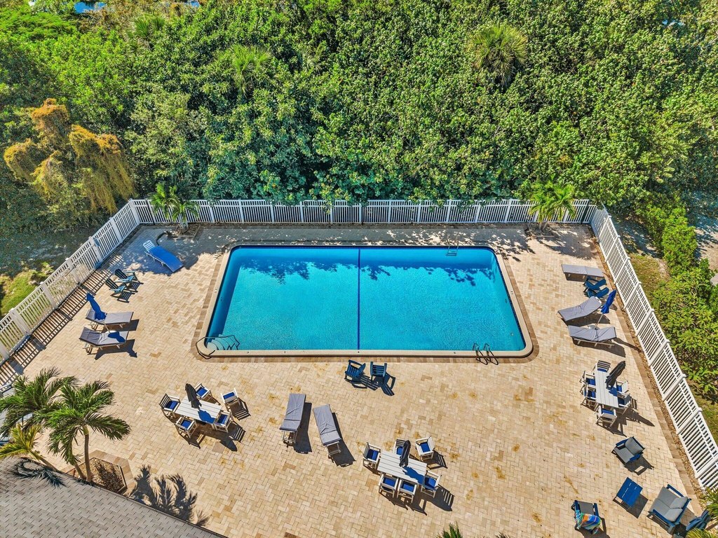 Boca Raton, Florida, 33432, United States, 2 Bedrooms Bedrooms, ,2 BathroomsBathrooms,Residential,Forsale,1996360