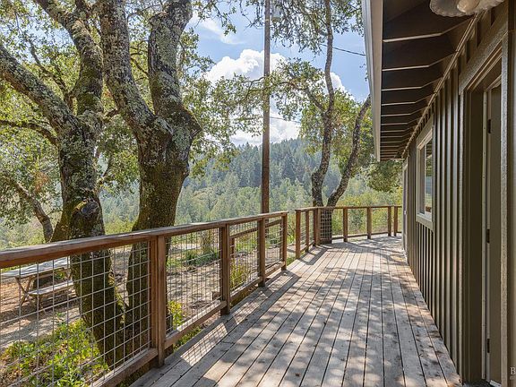 Healdsburg, California, 95448, United States, 3 Bedrooms Bedrooms, ,2 BathroomsBathrooms,Residential,Forsale,1985931