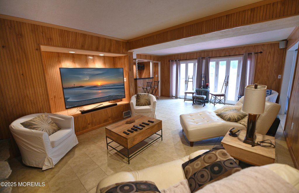 Lincroft, New Jersey, 07738, United States, 4 Bedrooms Bedrooms, ,3 BathroomsBathrooms,Residential,Forsale,2008478