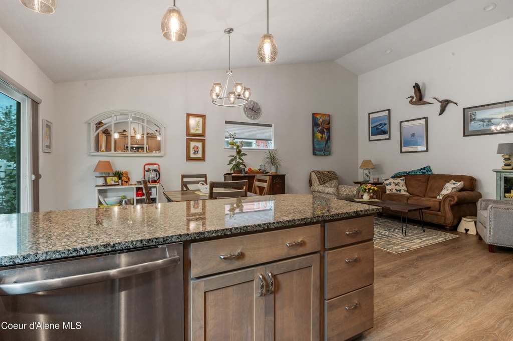 Sandpoint, Idaho, 83864, United States, 3 Bedrooms Bedrooms, ,2 BathroomsBathrooms,Residential,Forsale,1946335