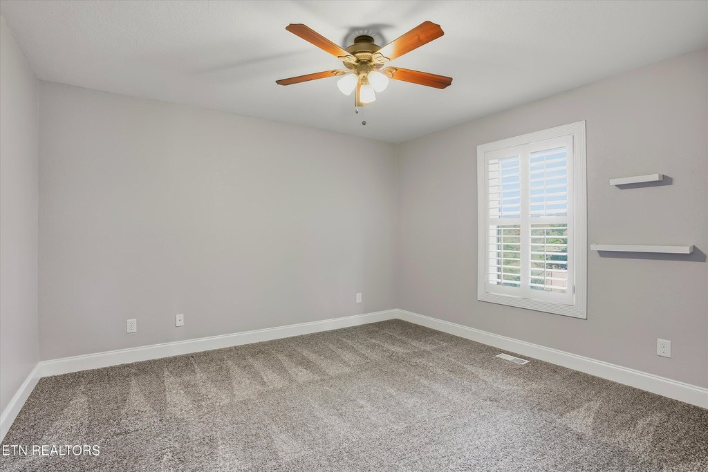 Maryville, Tennessee, 37804, United States, 4 Bedrooms Bedrooms, ,3 BathroomsBathrooms,Residential,Forsale,1973596