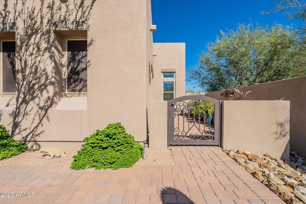 Scottsdale, Arizona, 85266, United States, 2 Bedrooms Bedrooms, ,3 BathroomsBathrooms,Residential,Forsale,2000283