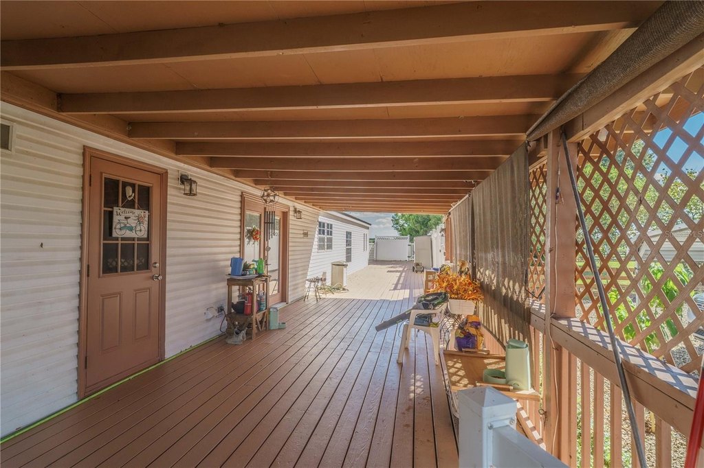 MORRISTON, Florida, 32668, United States, 4 Bedrooms Bedrooms, ,2 BathroomsBathrooms,Residential,Forsale,1994117