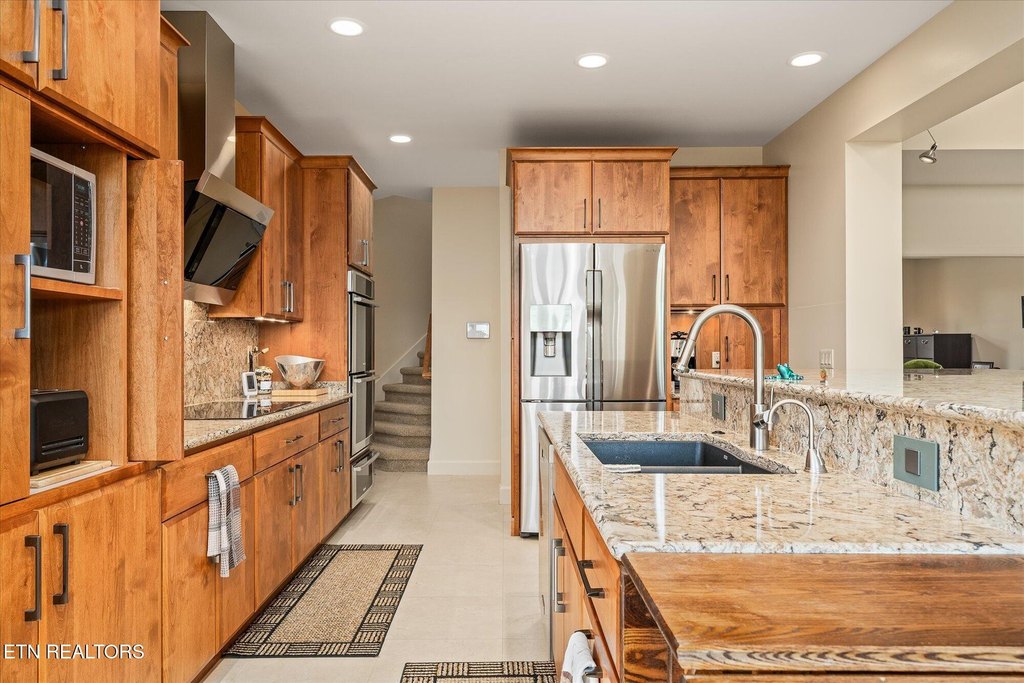 Crossville, Tennessee, 38558, United States, 4 Bedrooms Bedrooms, ,2.5 BathroomsBathrooms,Residential,Forsale,1929843