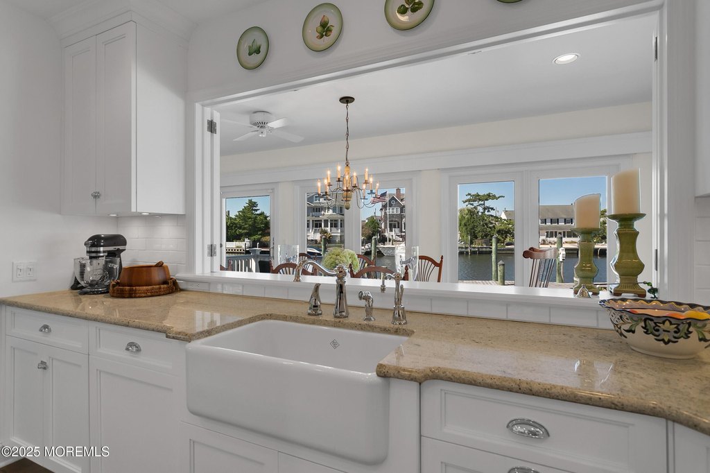 Mantoloking, New Jersey, 08738, United States, 6 Bedrooms Bedrooms, ,4 BathroomsBathrooms,Residential,Forsale,1966063