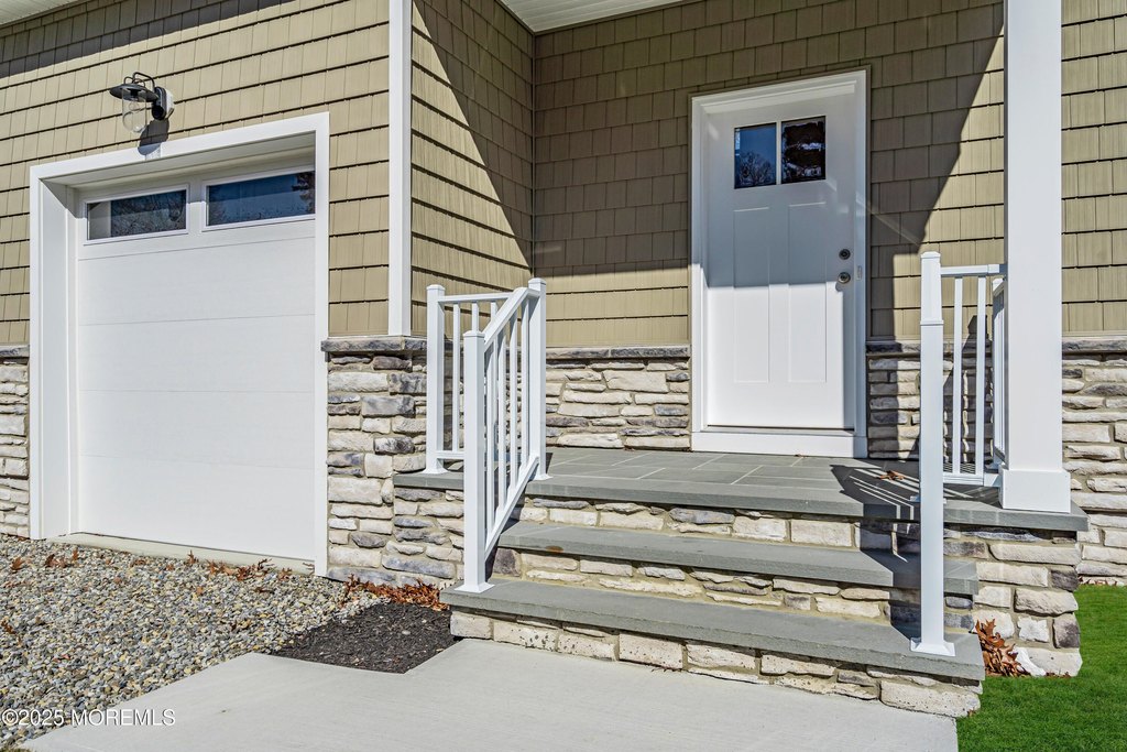 Waretown, New Jersey, 08758, United States, 5 Bedrooms Bedrooms, ,3 BathroomsBathrooms,Residential,Forsale,1964525