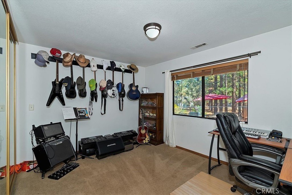 Big Bear, California, 92314, United States, 4 Bedrooms Bedrooms, ,2 BathroomsBathrooms,Residential,Forsale,1992749