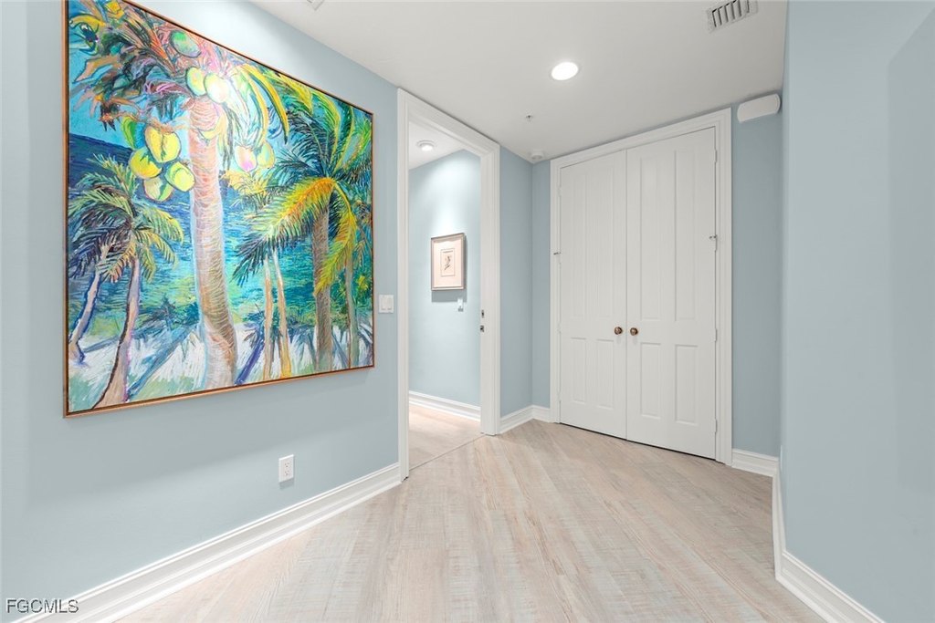 Sanibel, Florida, 33957, United States, 3 Bedrooms Bedrooms, ,3.5 BathroomsBathrooms,Residential,Forsale,1998633