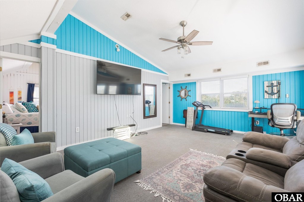 Corolla, North Carolina, 27927, United States, 5 Bedrooms Bedrooms, ,3 BathroomsBathrooms,Residential,Forsale,1993766