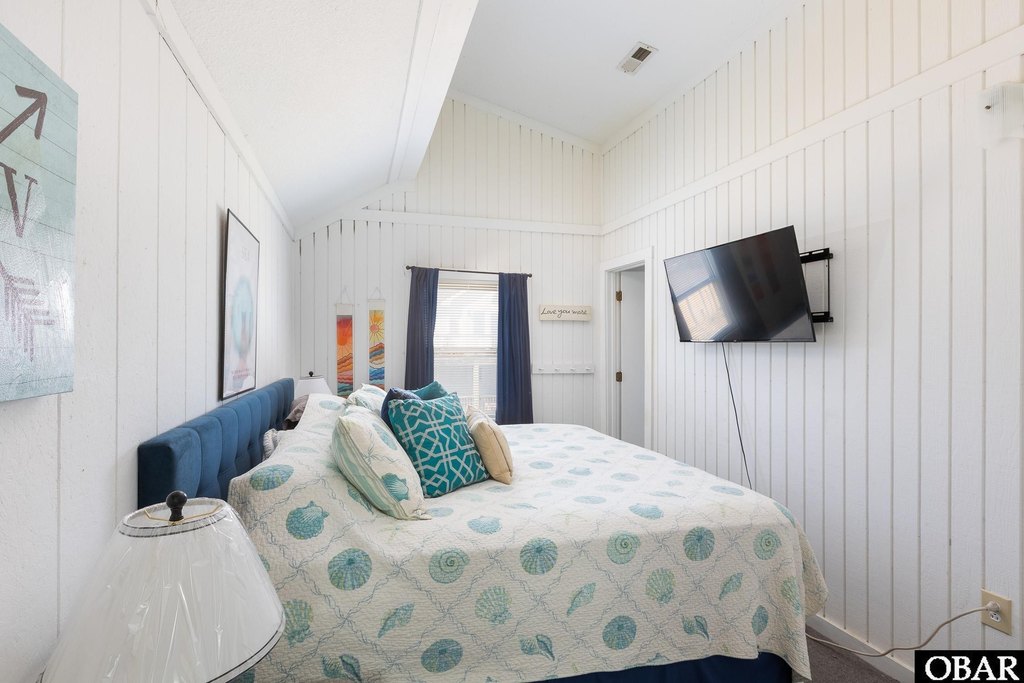 Corolla, North Carolina, 27927, United States, 5 Bedrooms Bedrooms, ,3 BathroomsBathrooms,Residential,Forsale,1993766