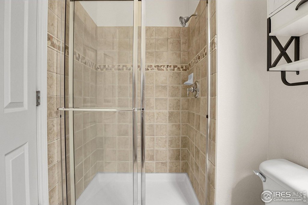 Broomfield, Colorado, 80023, United States, 6 Bedrooms Bedrooms, ,4 BathroomsBathrooms,Residential,Forsale,2004287