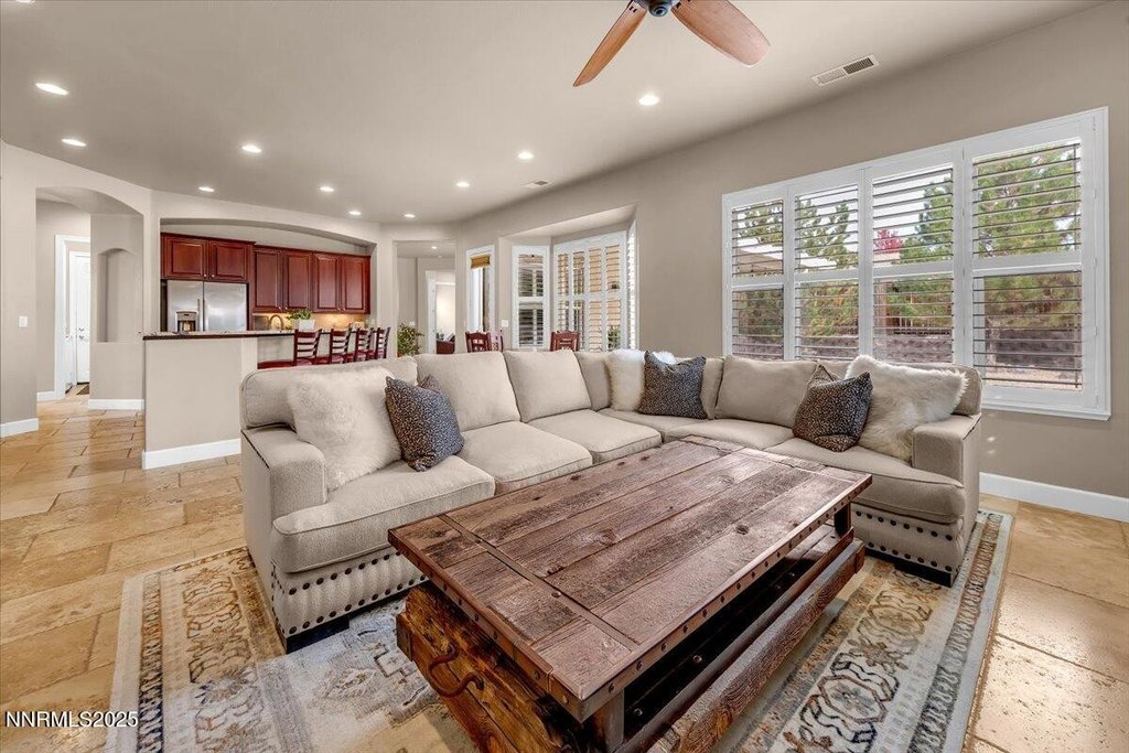 Sparks, Nevada, 89436, United States, 4 Bedrooms Bedrooms, ,3 BathroomsBathrooms,Residential,Forsale,1993789