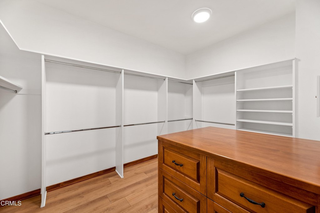 Oxnard, California, 93035, United States, 5 Bedrooms Bedrooms, ,4.5 BathroomsBathrooms,Residential,Forsale,2004315