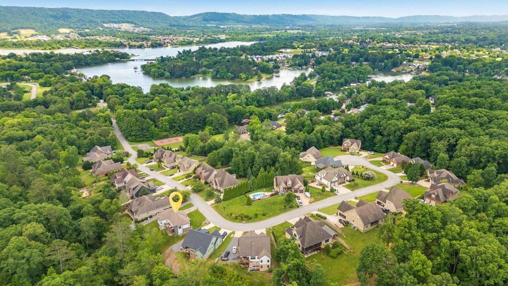 Harrison, Tennessee, 37341, United States, 4 Bedrooms Bedrooms, ,2.5 BathroomsBathrooms,Residential,Forsale,1922197