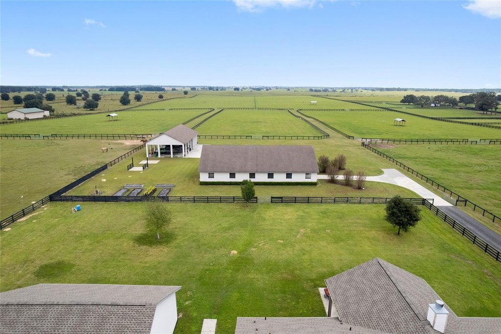 DUNNELLON, Florida, 34432, United States, 3 Bedrooms Bedrooms, ,2.5 BathroomsBathrooms,Residential,Forsale,1994126