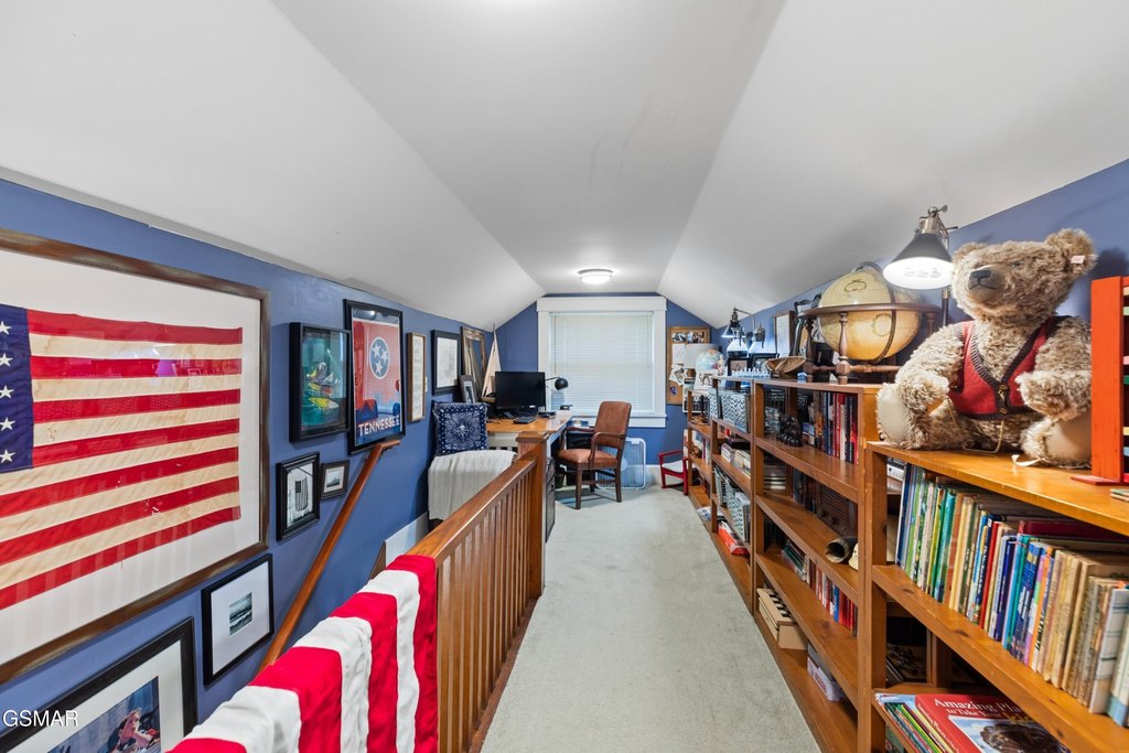 Dandridge, Tennessee, 37725, United States, 3 Bedrooms Bedrooms, ,2 BathroomsBathrooms,Residential,Forsale,1988735