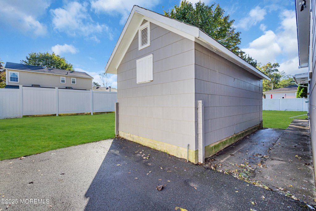 Toms River, New Jersey, 08753, United States, 4 Bedrooms Bedrooms, ,2 BathroomsBathrooms,Residential,Forsale,1994042