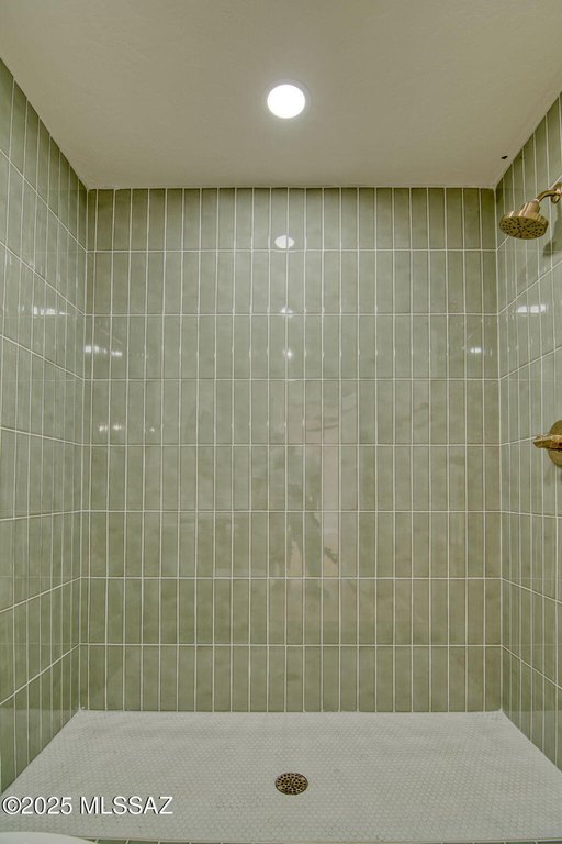 Tucson, Arizona, 85711, United States, 4 Bedrooms Bedrooms, ,2 BathroomsBathrooms,Residential,Forsale,1990103