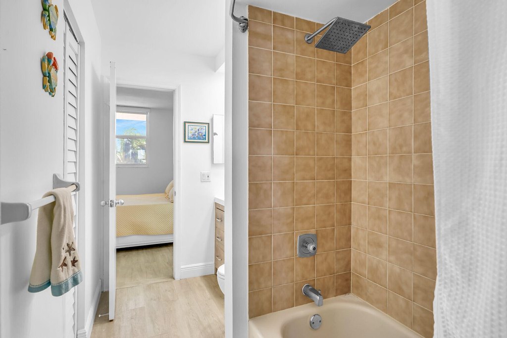 Plantation Key, Florida, 33070, United States, 3 Bedrooms Bedrooms, ,2 BathroomsBathrooms,Residential,Forsale,2004340