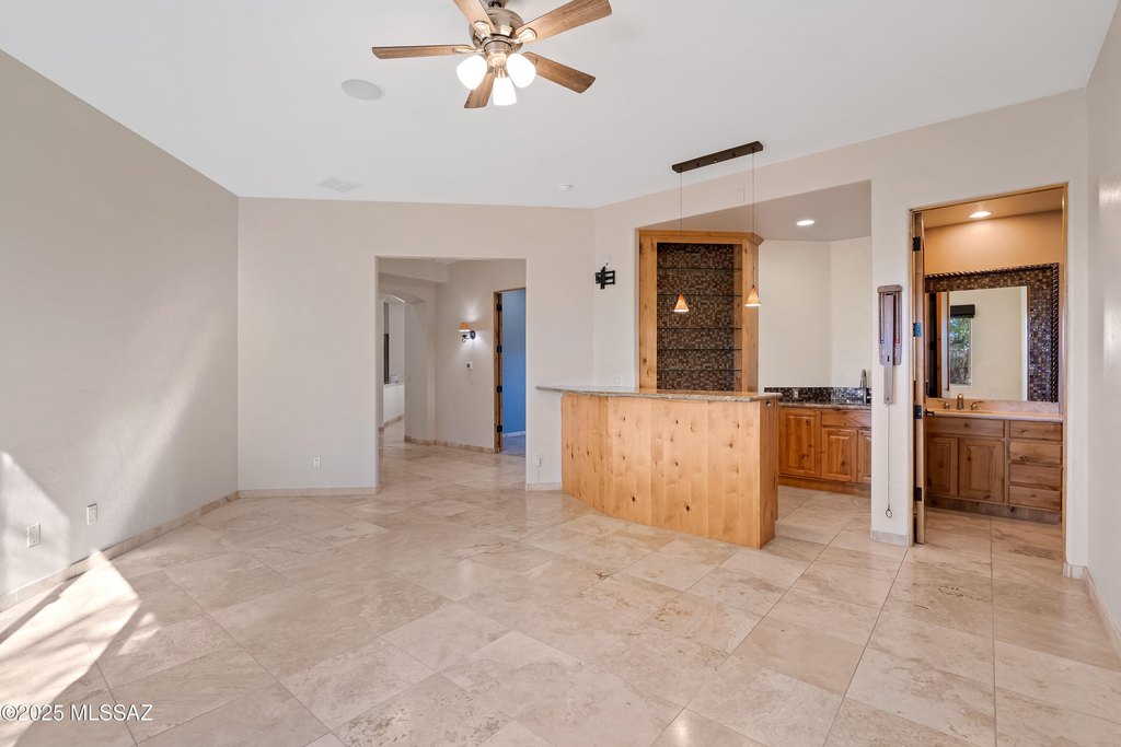 Tucson, Arizona, 85755, United States, 4 Bedrooms Bedrooms, ,5.5 BathroomsBathrooms,Residential,Forsale,1990104