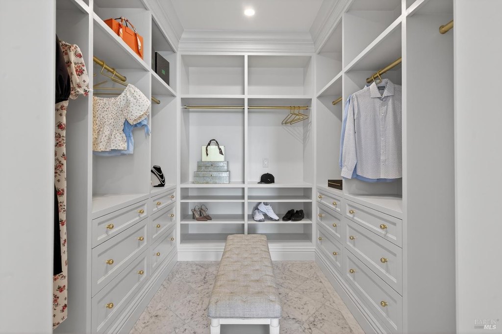 Santa Rosa, California, 95403, United States, 5 Bedrooms Bedrooms, ,4 BathroomsBathrooms,Residential,Forsale,2014494