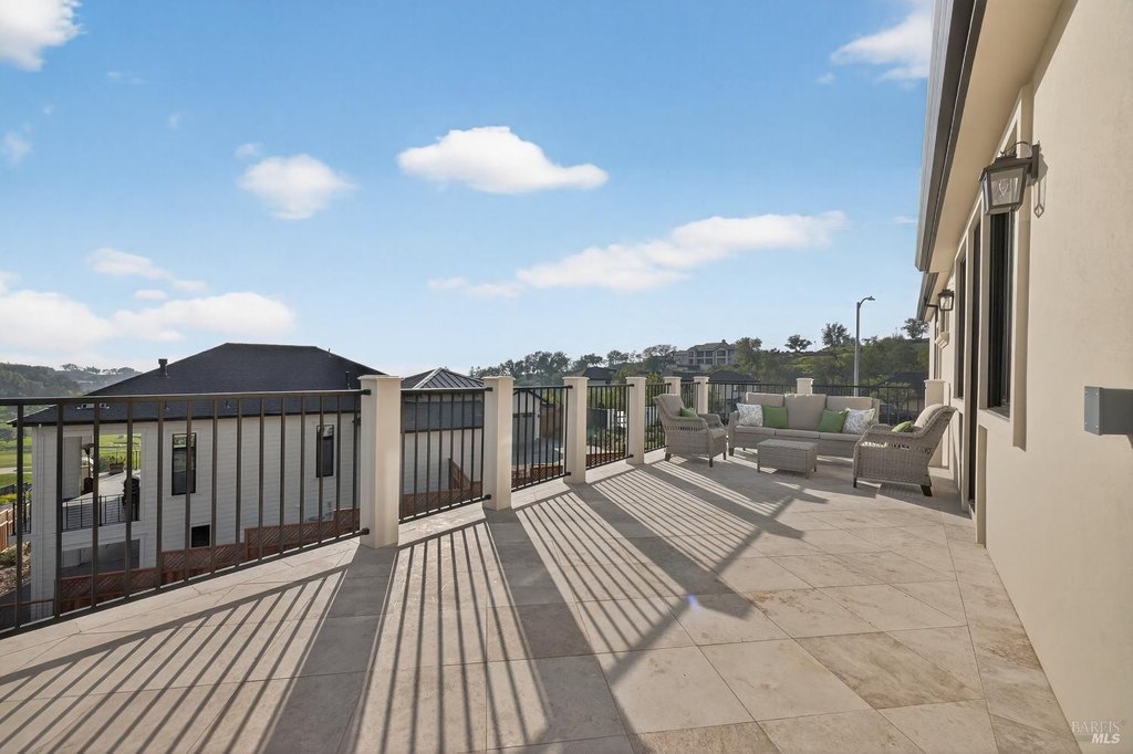 Santa Rosa, California, 95403, United States, 5 Bedrooms Bedrooms, ,4 BathroomsBathrooms,Residential,Forsale,2014494