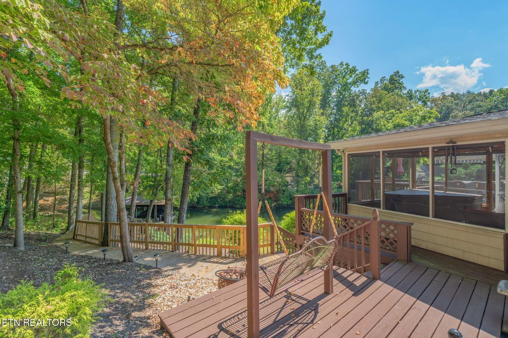 Lenoir City, Tennessee, 37772, United States, 3 Bedrooms Bedrooms, ,3 BathroomsBathrooms,Residential,Forsale,1973613