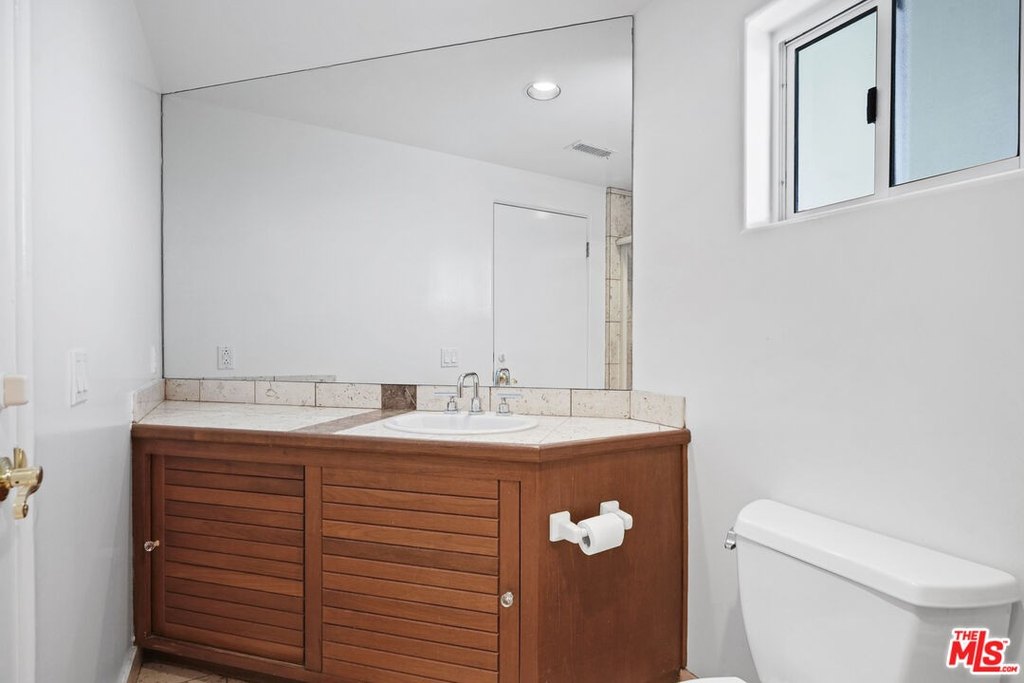 Malibu, California, 90265, United States, 4 Bedrooms Bedrooms, ,5 BathroomsBathrooms,Residential,Forsale,2001439