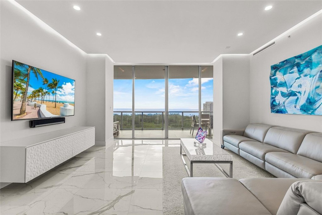 Fort Lauderdale, Florida, 33304, United States, 2 Bedrooms Bedrooms, ,2 BathroomsBathrooms,Residential,Forsale,2011614