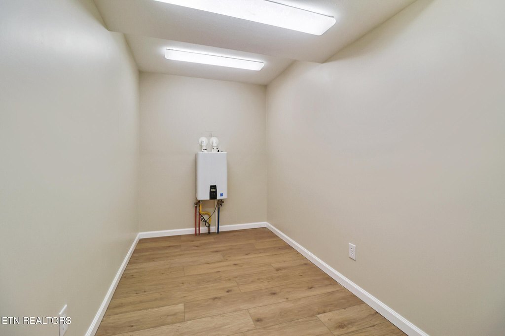 Crossville, Tennessee, 38572, United States, 3 Bedrooms Bedrooms, ,3 BathroomsBathrooms,Residential,Forsale,1959680