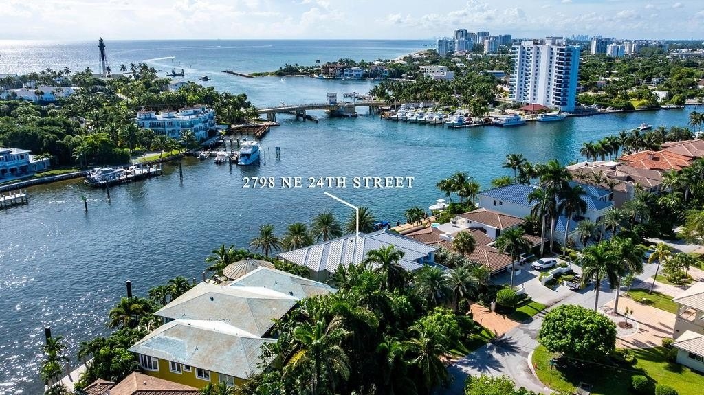 Lighthouse Point, Florida, 33064, United States, 5 Bedrooms Bedrooms, ,6 BathroomsBathrooms,Residential,Forsale,1994097