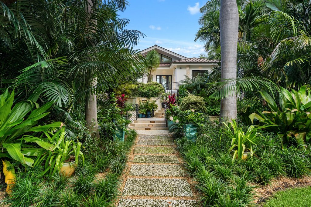 Shark Key, Florida, 33040, United States, 3 Bedrooms Bedrooms, ,3.5 BathroomsBathrooms,Residential,Forsale,2011114