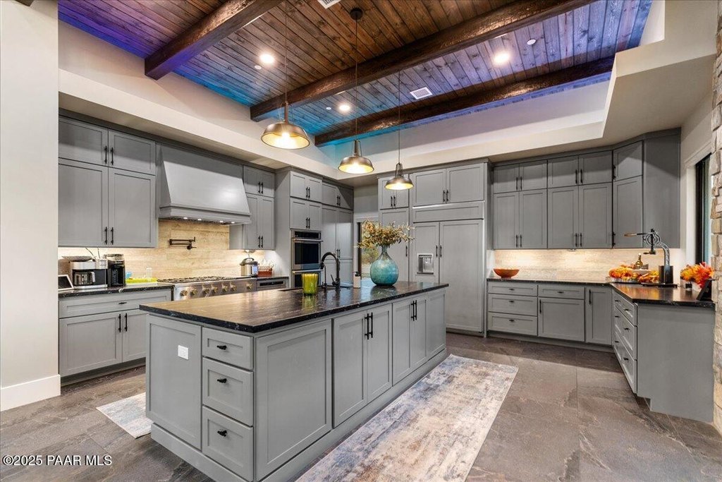 Prescott, Arizona, 86305, United States, 5 Bedrooms Bedrooms, ,5.5 BathroomsBathrooms,Residential,Forsale,1994068