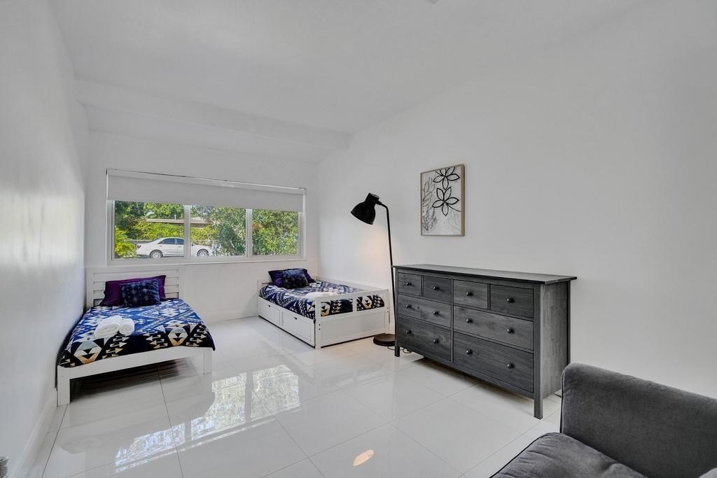 Miami, Florida, 33161, United States, 4 Bedrooms Bedrooms, ,3 BathroomsBathrooms,Residential,Forsale,1994092