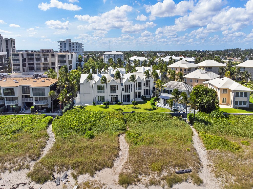 Delray Beach, Florida, 33483, United States, 4 Bedrooms Bedrooms, ,3.5 BathroomsBathrooms,Residential,Forsale,1996344