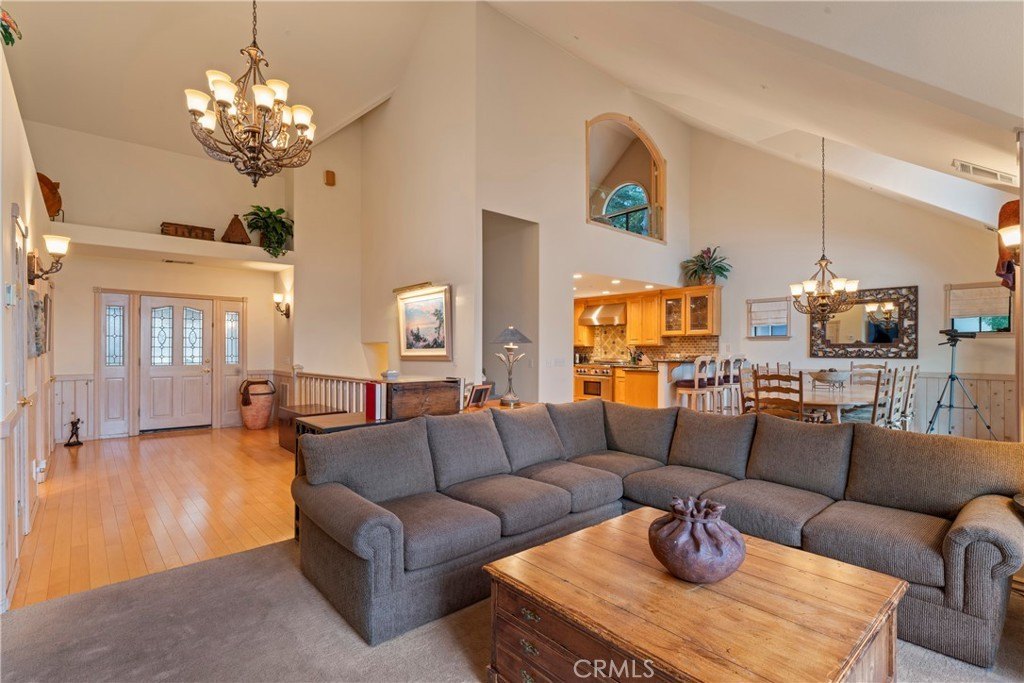 Lake Arrowhead, California, 92352, United States, 4 Bedrooms Bedrooms, ,2.5 BathroomsBathrooms,Residential,Forsale,1946613