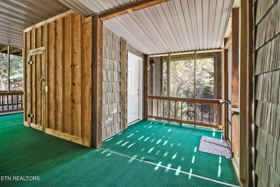 Jamestown, Tennessee, 38556, United States, 4 Bedrooms Bedrooms, ,3 BathroomsBathrooms,Residential,Forsale,2010942