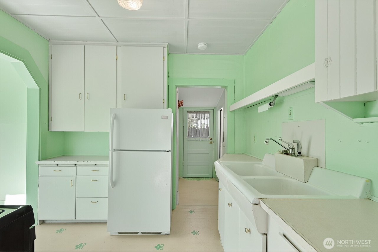 Anacortes, Washington, 98221, United States, 3 Bedrooms Bedrooms, ,2 BathroomsBathrooms,Residential,Forsale,1990712