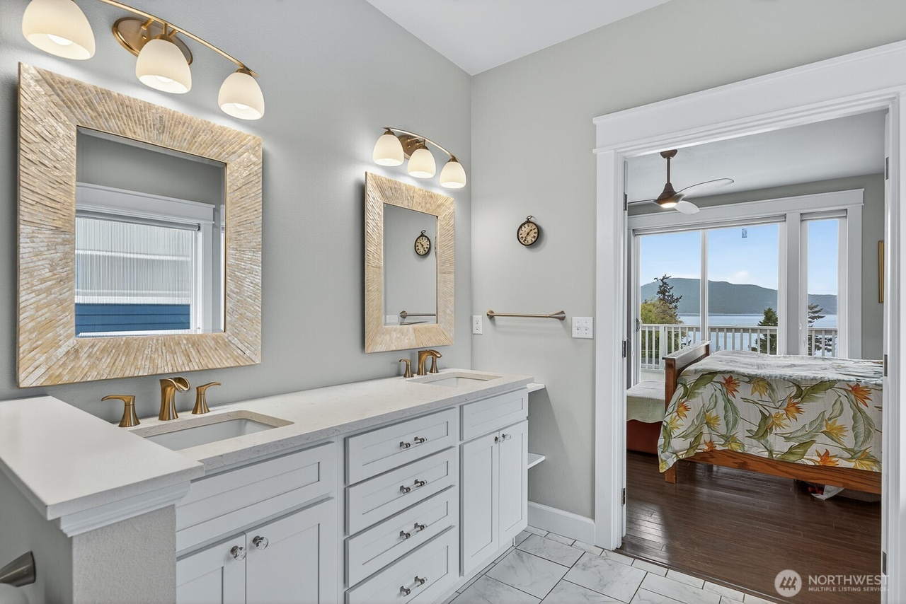 Anacortes, Washington, 98221, United States, 3 Bedrooms Bedrooms, ,2 BathroomsBathrooms,Residential,Forsale,1990713